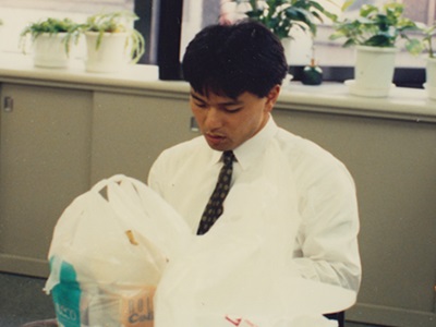 ���R�̖^���َq���[�J�[�ɏA�E